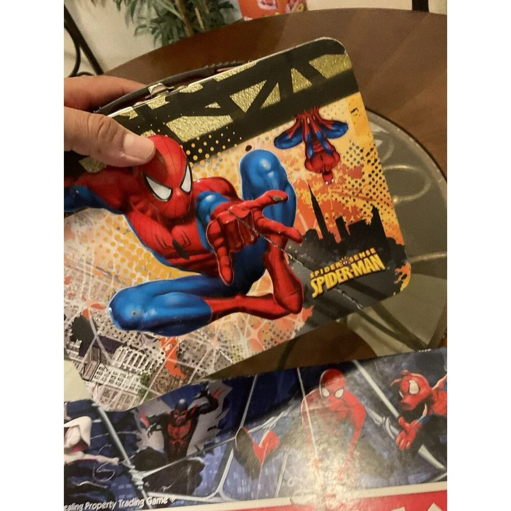 Monopoly Spider-Man Bundle CollectParker Brothers Marvel Lunch Box Action Figure